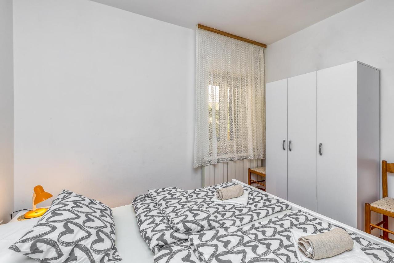 Matea Rooms Funtana Dış mekan fotoğraf